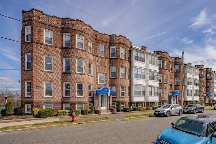 Property Photo: 37 O'Connor Ave 2L MA 01040