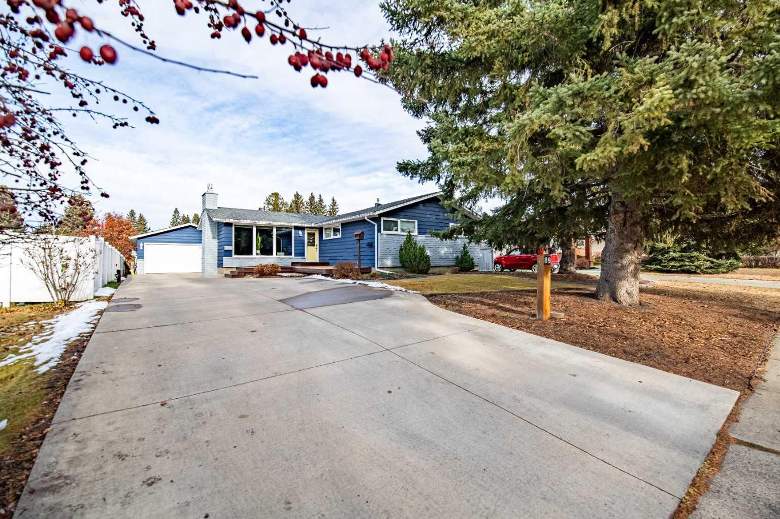 Property Photo:  89 Selkirk Boulevard  AB T4N 0G6 