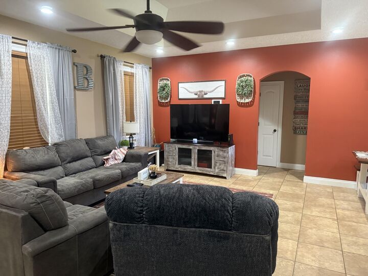 Property Photo:  122 Barbara Dr  LA 70634 