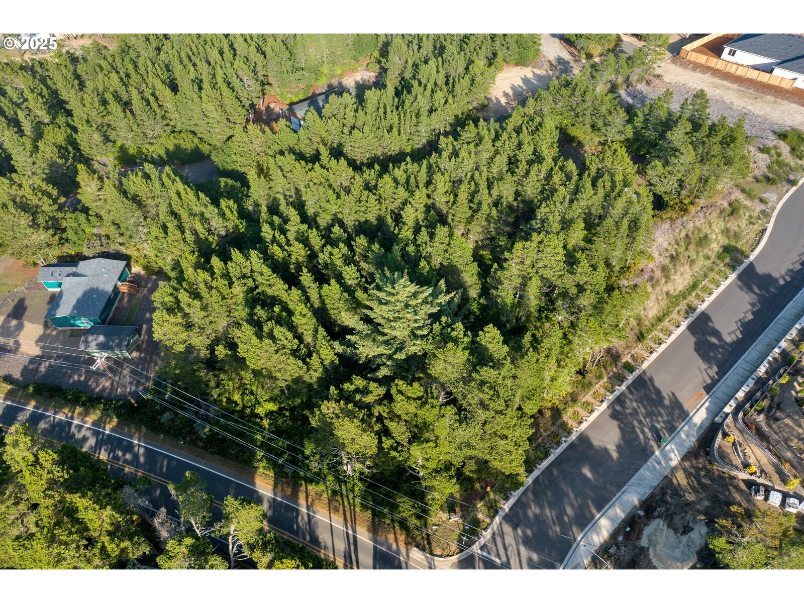 Property Photo:  88177 Rhododendron Dr  OR 97439 