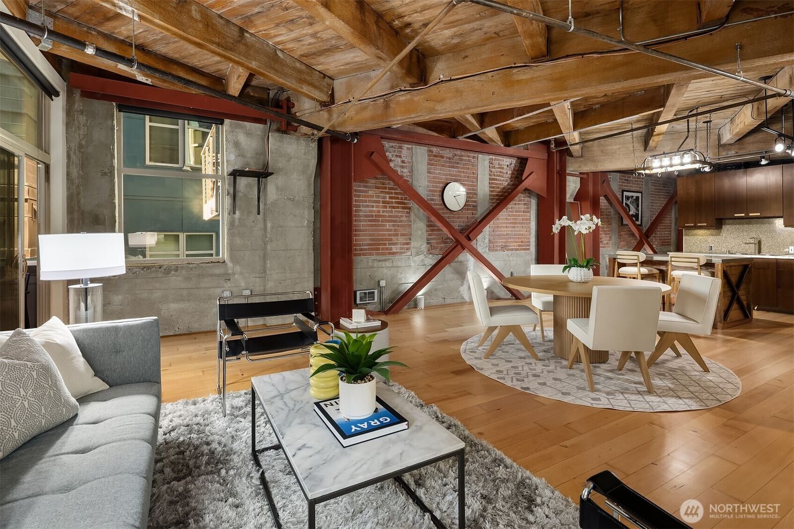 Property Photo:  1408  12th Avenue 205  WA 98122 