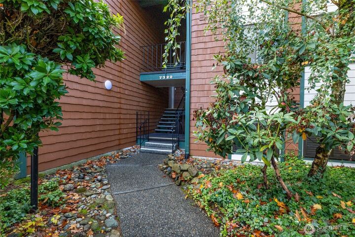 Property Photo:  7322 N Skyview Lane N103  WA 98406 