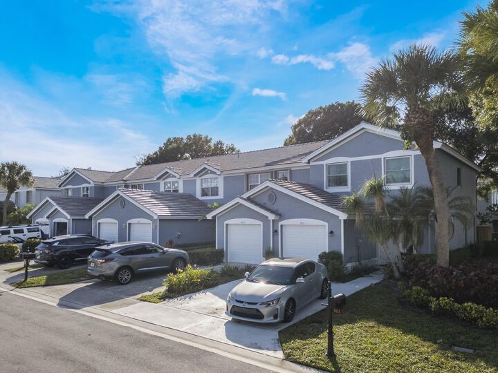 Property Photo: 7615 Sonesta Shores Drive FL 33463