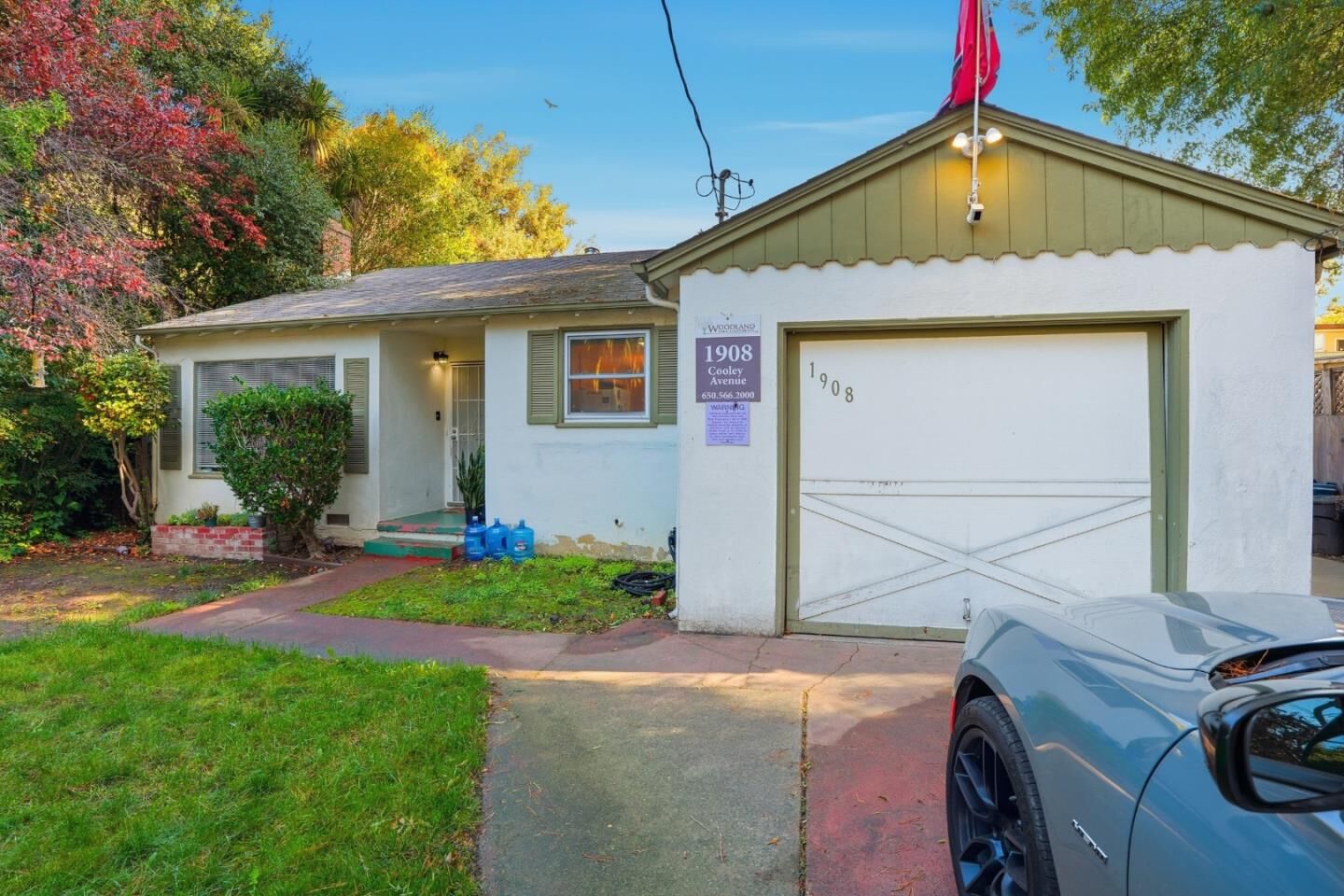 Property Photo:  1908 Cooley Avenue  CA 94303 