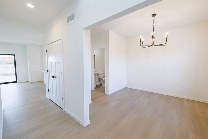 Property Photo: 501 Ridge Court WI 53576