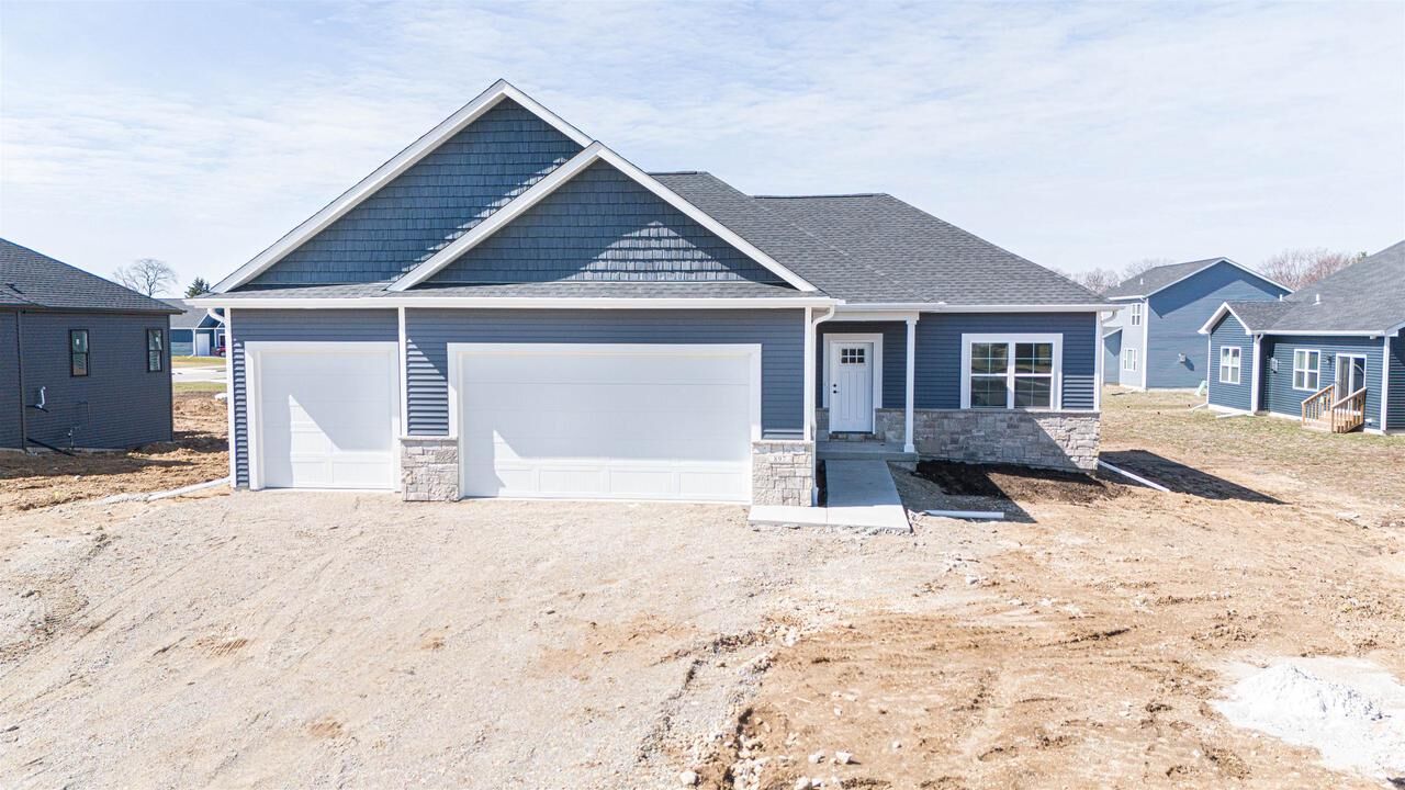 Property Photo:  897 Red Hawk Drive  WI 53563 