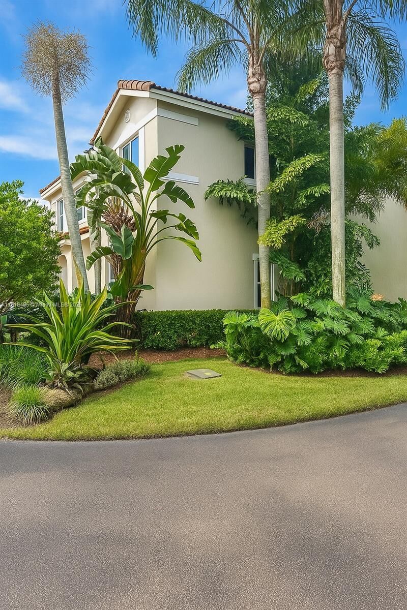 Property Photo: 5752 NW 112th Ct FL 33178