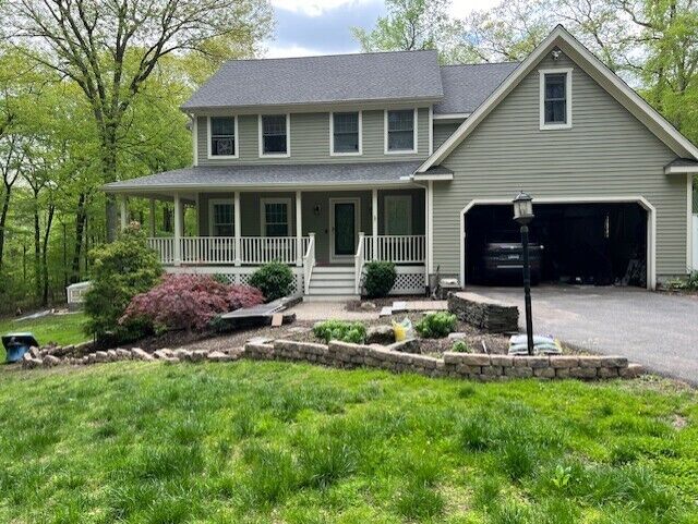 Property Photo:  35 Bradley Lane  CT 06482 