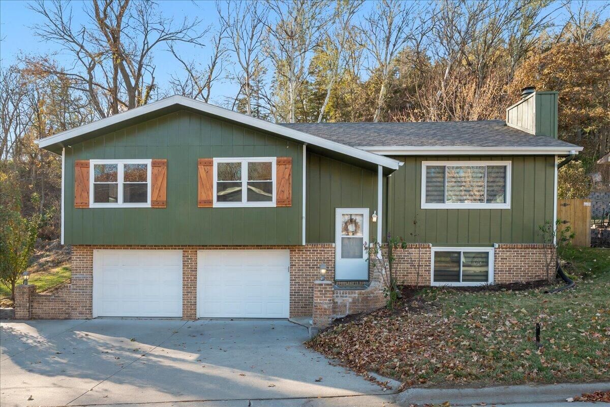 Property Photo:  902 Valley Drive  IA 51526 