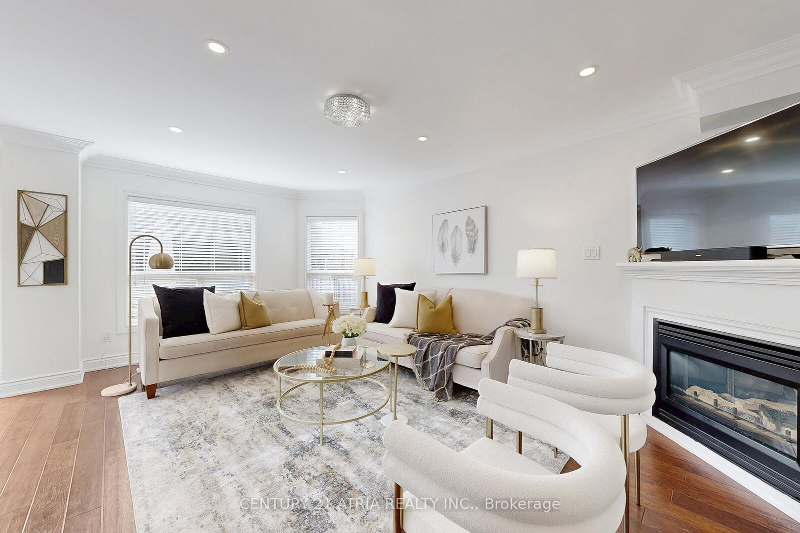 Property Photo: 611 Heddle Crescent ON L3X 2J5