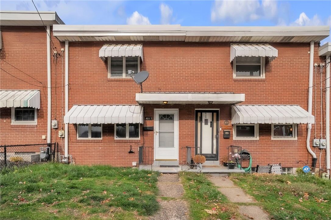Property Photo:  4017 Arsenal Place  PA 15201 
