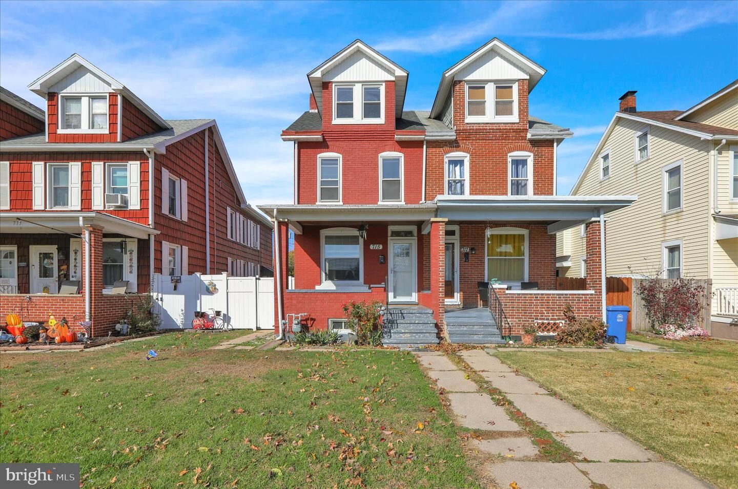 Property Photo:  715 Mount Laurel Avenue  PA 19560 