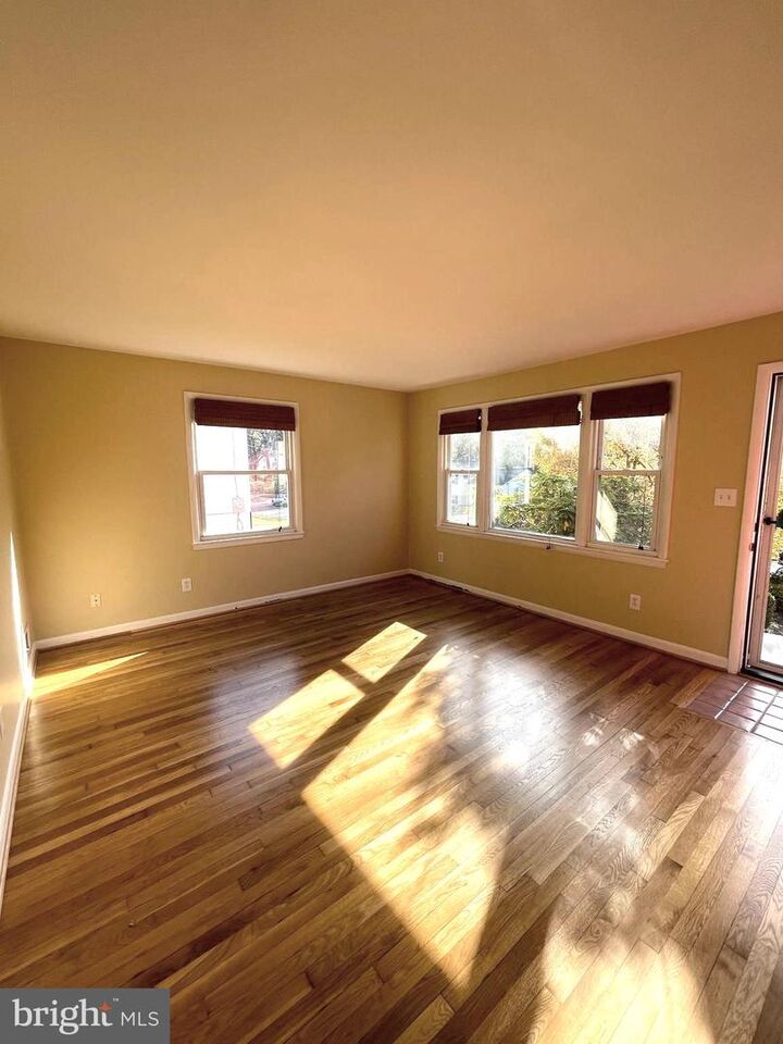 Property Photo: 3311 Glenway Drive MD 20895