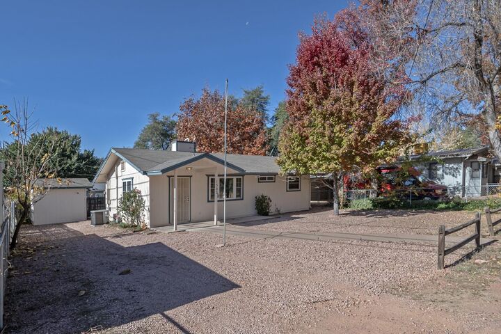Property Photo: 1502 N Bell Circle AZ 85541