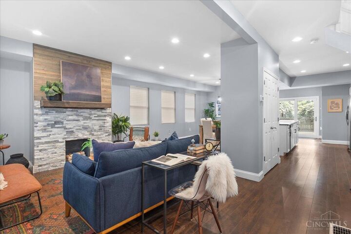 Property Photo:  6325 Desmond St  OH 45227 