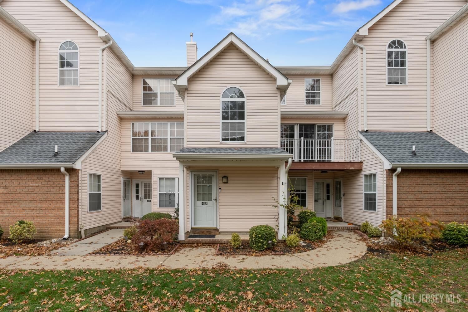 Property Photo:  415 Plymouth Road  NJ 08902 