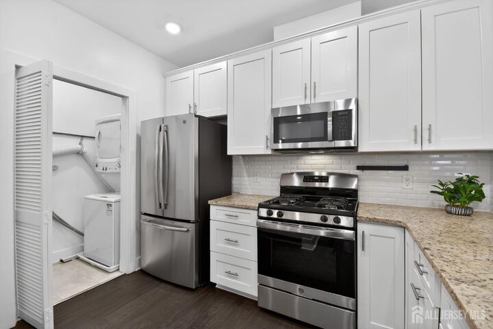 Property Photo:  626 Marion Lane  NJ 08831 