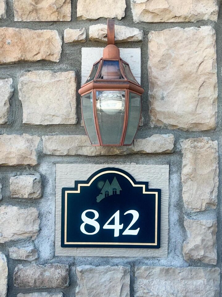 Property Photo: 842 Lambton W Circle OH 43130