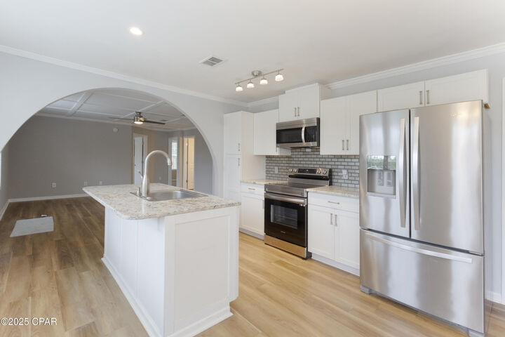 Property Photo:  5541 Jetton Road  FL 32404 