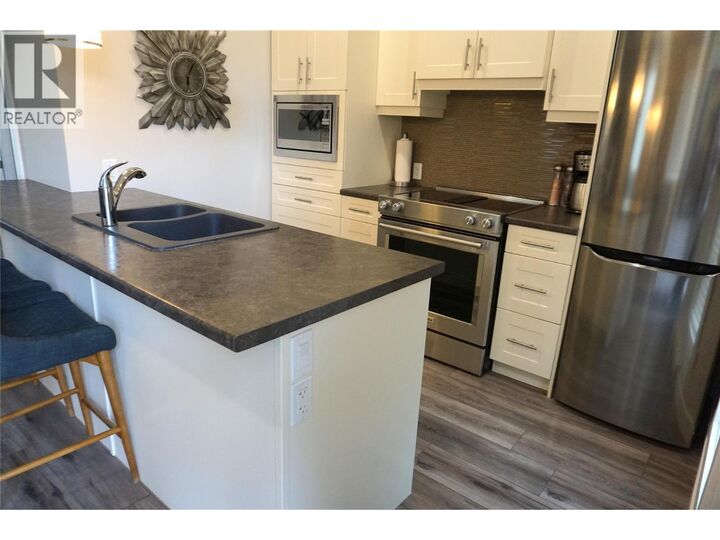 Property Photo: 900 Bighorn Boulevard 914 BC V0A 1M0