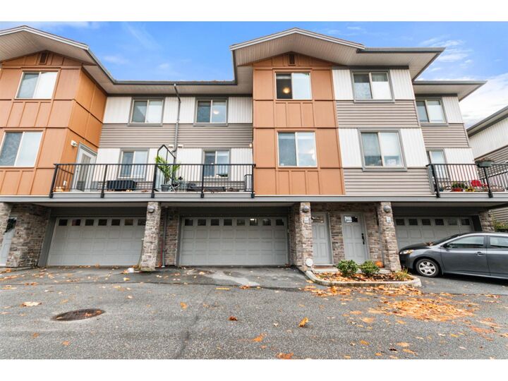 Photo de la propriété:  34248 King Road 27  BC V2S 0B1 