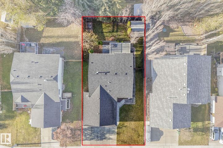 Property Photo:  5606 55 Street  AB T4X 1L7 