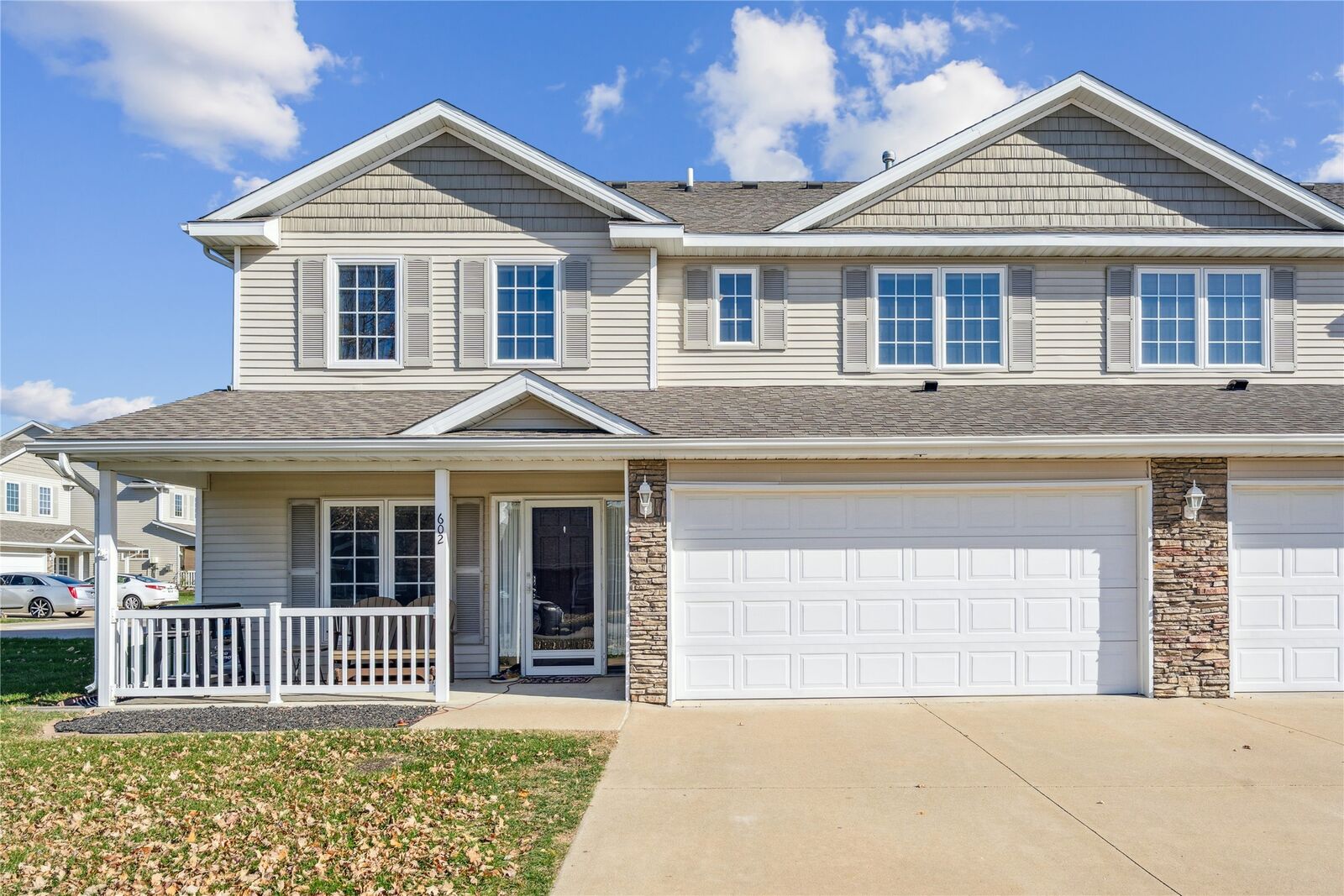 Property Photo: 2101 Meadow Court 602 IA 50320