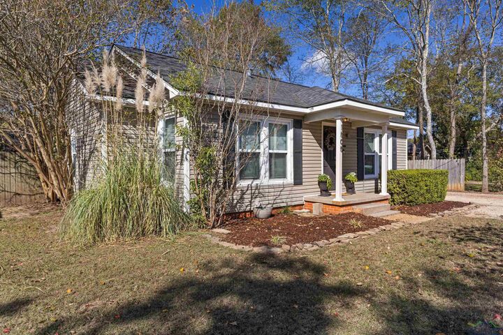 Property Photo:  1505 Dudley Dr.  TX 75662 