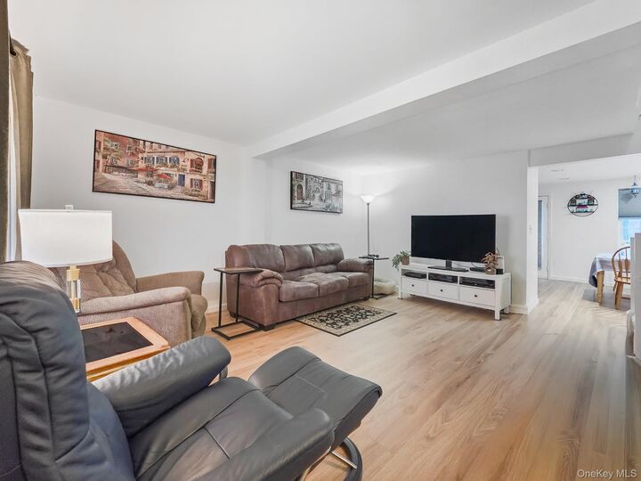 Property Photo:  904 Kings Way #904  NY 10512 