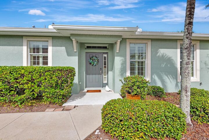 Property Photo: 4107 Bridlecrest Lane FL 34209