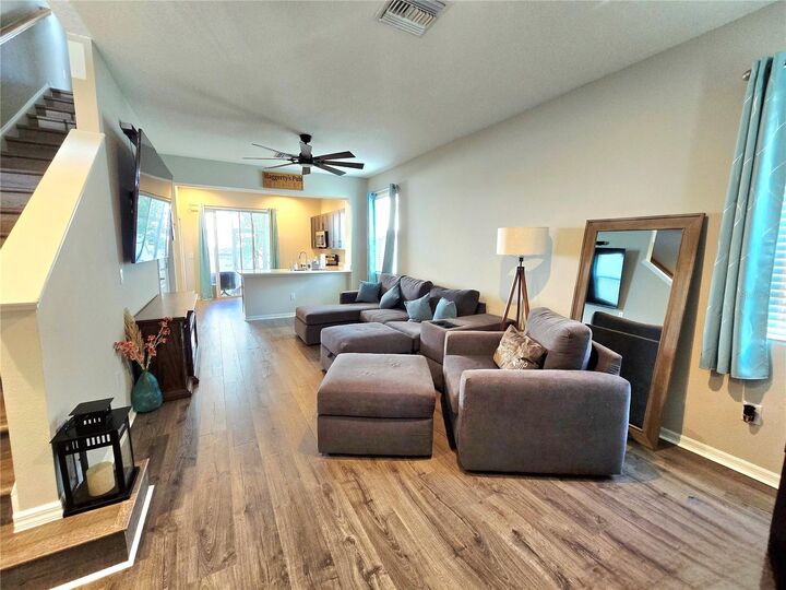 Property Photo: 6334 Fairmont Lane FL 34221