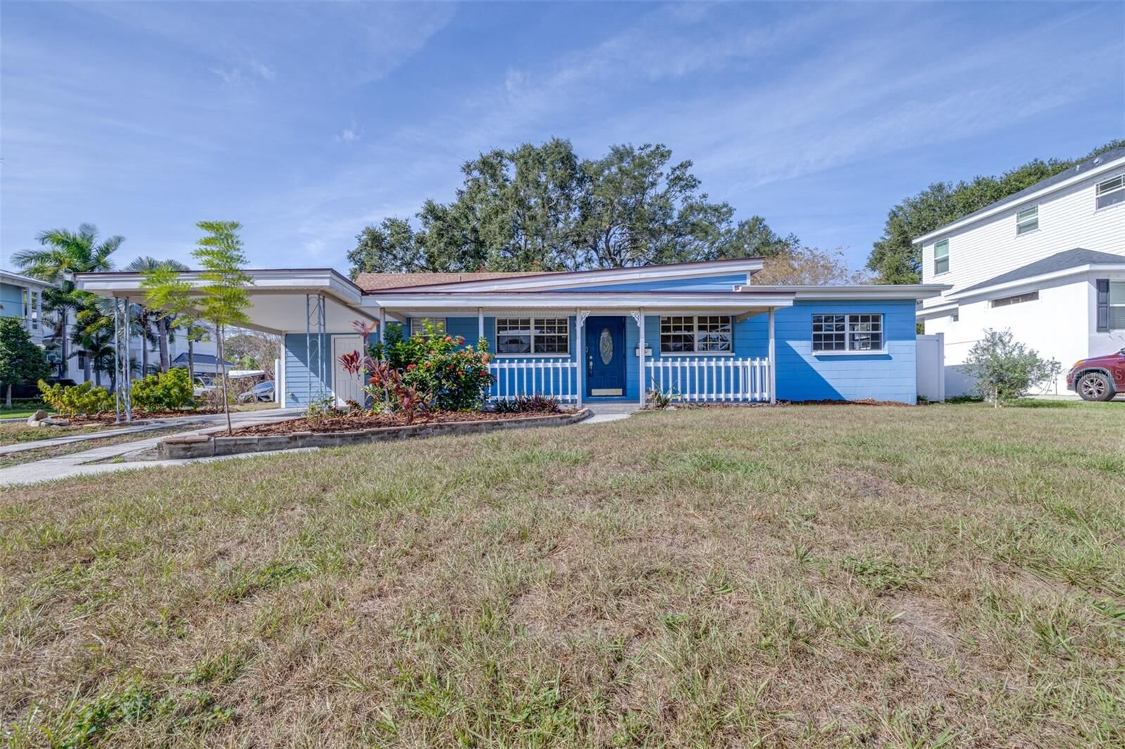 Property Photo:  3625 S Omar Avenue  FL 33629 