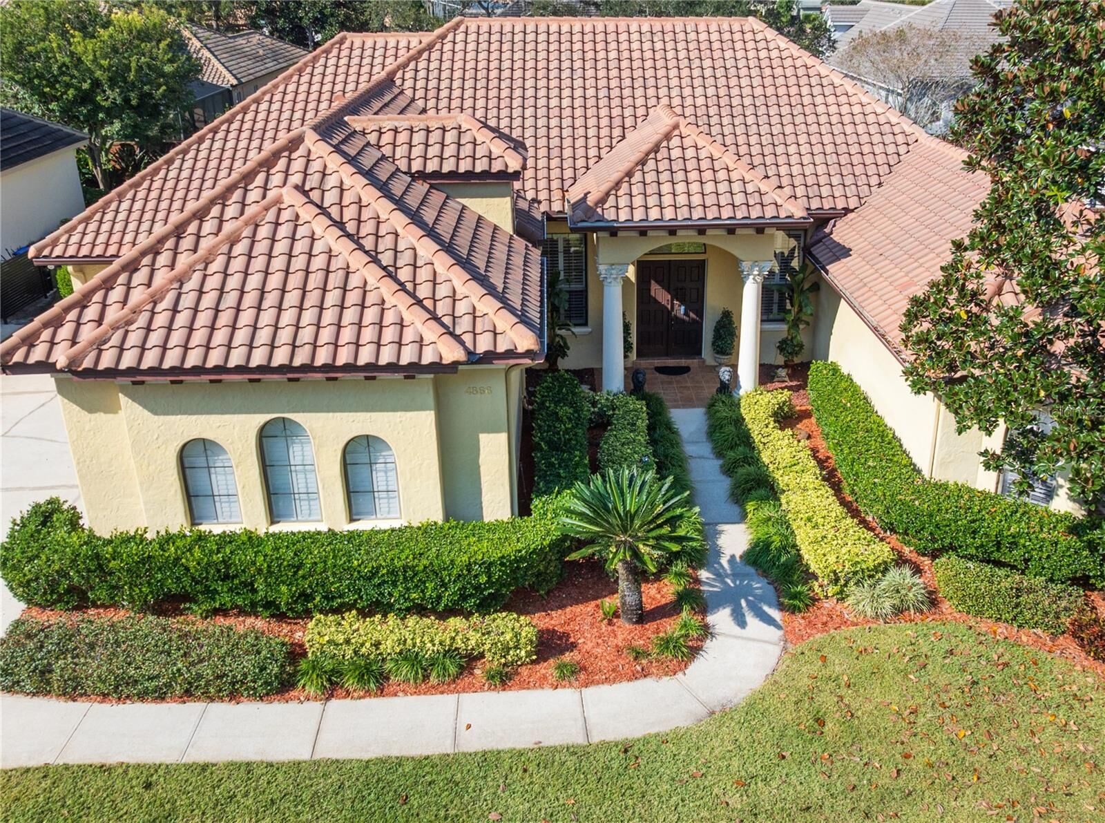 Property Photo:  4866 Keeneland Circle  FL 32819 