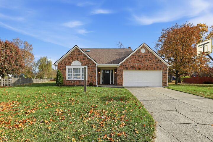 11252 Bayridge Circle E  Indianapolis IN 46236 photo