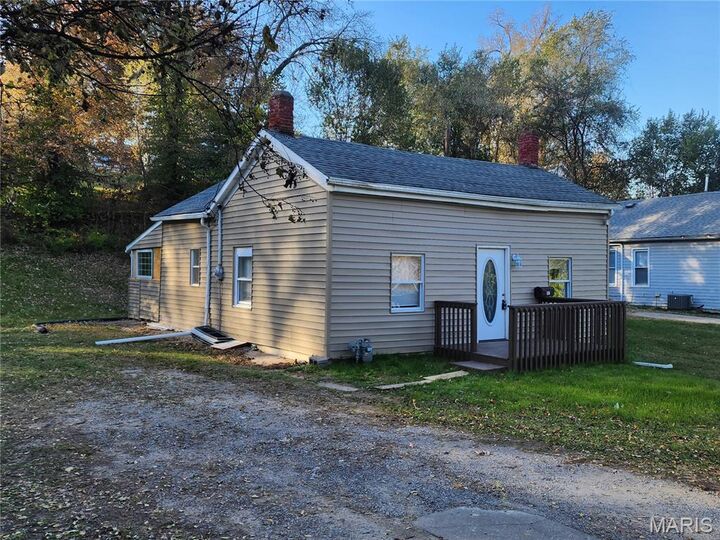 Property Photo: 1121 Union Street MO 63401