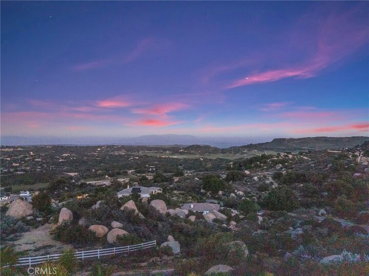 Property Photo: 41950 Hacienda Dr CA 92562