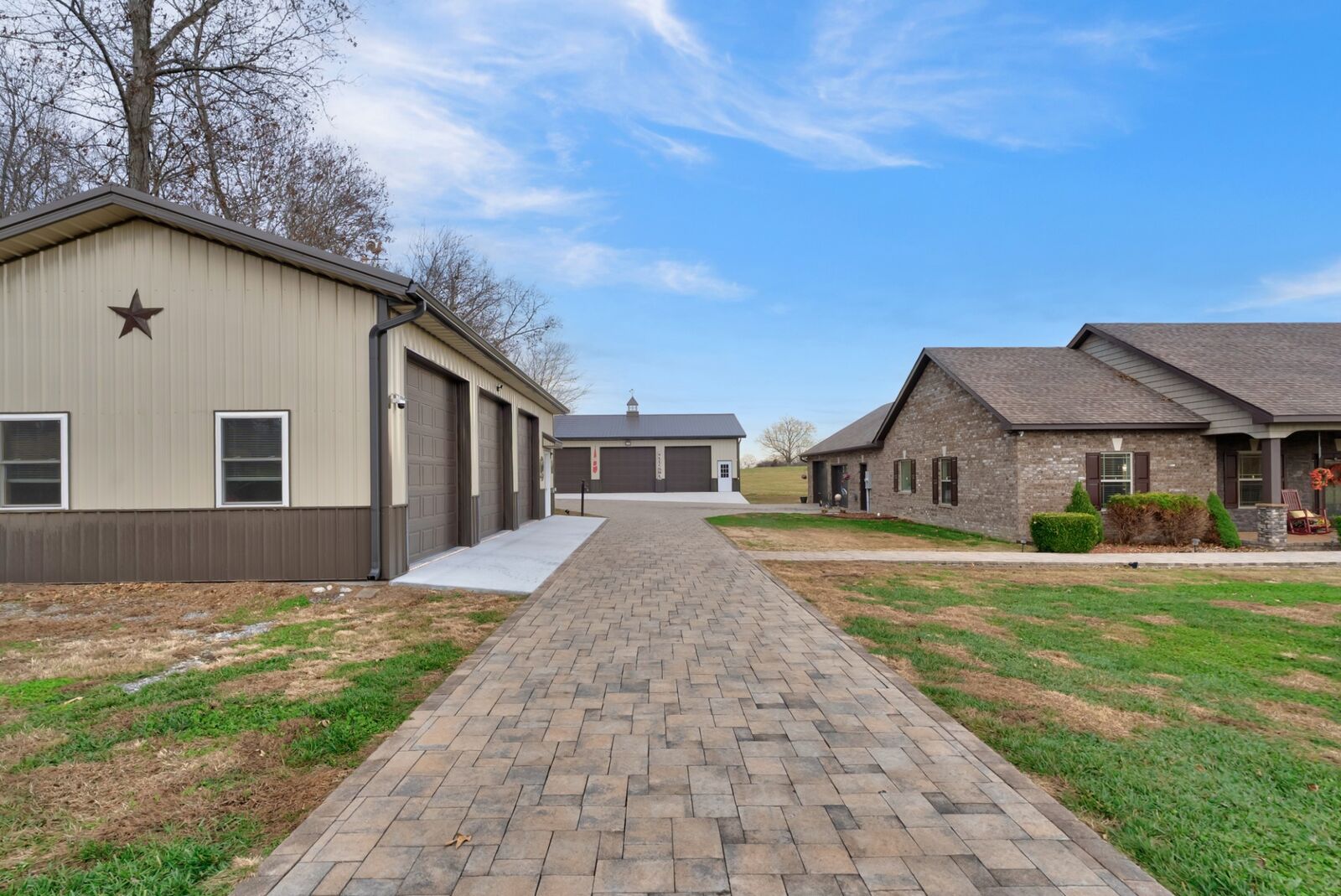 Property Photo:  1065 Parkhurst Rd  TN 37110 