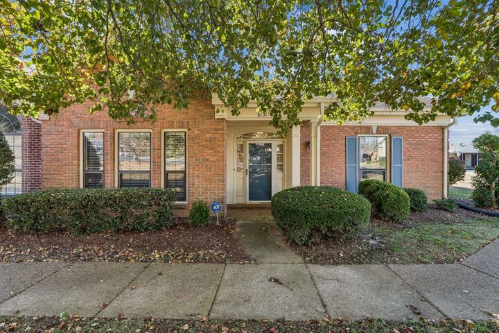 8731 Sawyer Brown Rd  Nashville TN 37221 photo