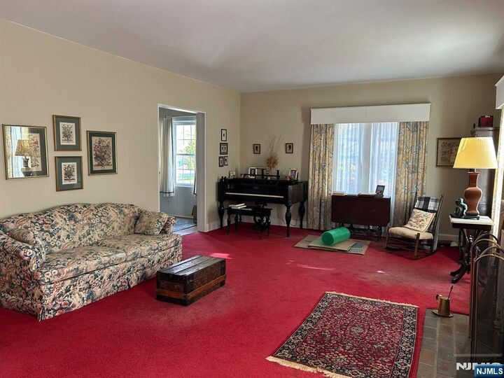 Property Photo:  25 Cherry Place  NJ 07642 