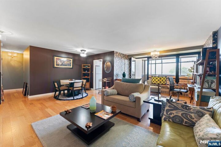 Property Photo:  90 Prospect Avenue 9B  NJ 07601 