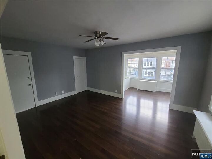 Property Photo:  747 Hamilton Street 2  NJ 07029 