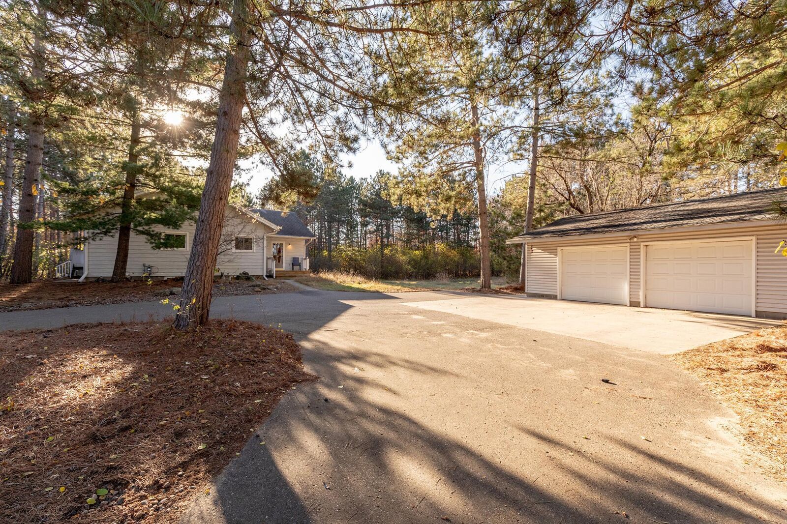 Property Photo: 14867 Lynwood Drive MN 56425