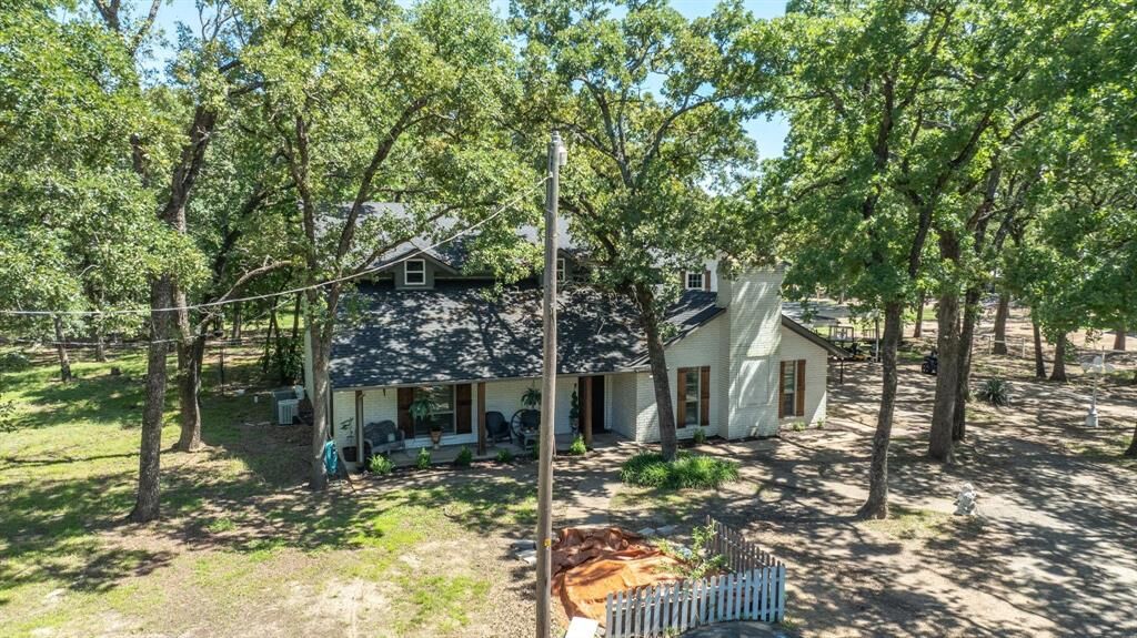 Property Photo:  9613 County Road 4091  TX 75158 