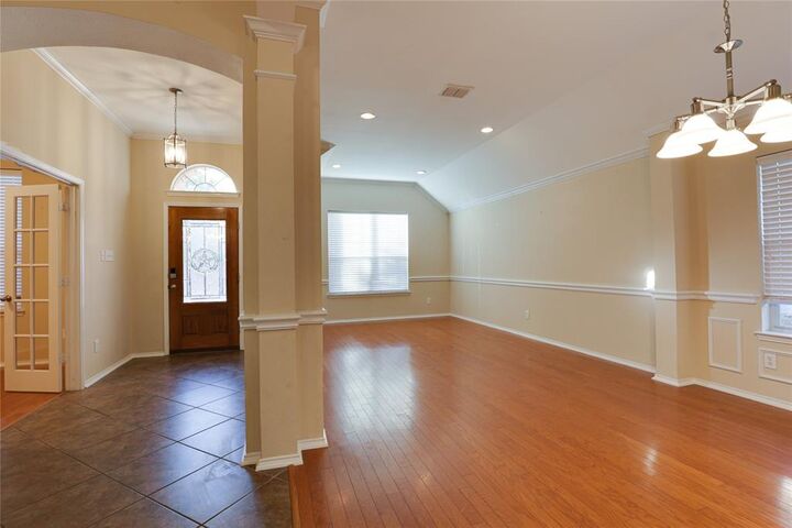 Property Photo: 1020 Hickory Bend Lane TX 76108