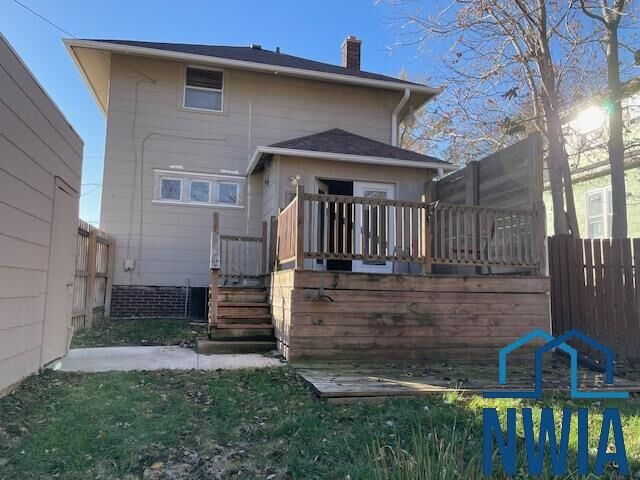 Property Photo:  1215 Hill Ave  IA 51104 