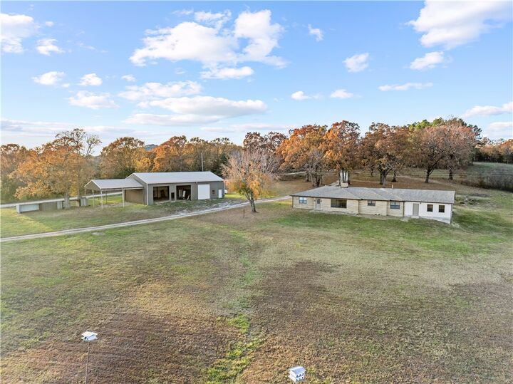 Property Photo:  843B Black Ranch Road  AR 72644 