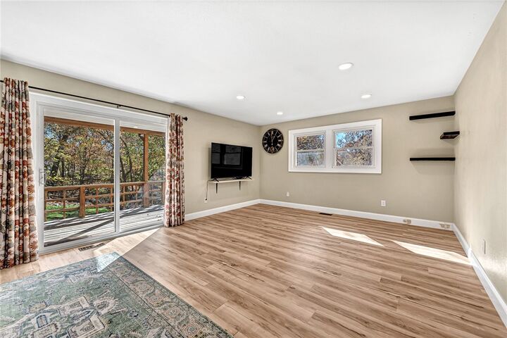 Property Photo:  3 Clacton Lane  AR 72715 