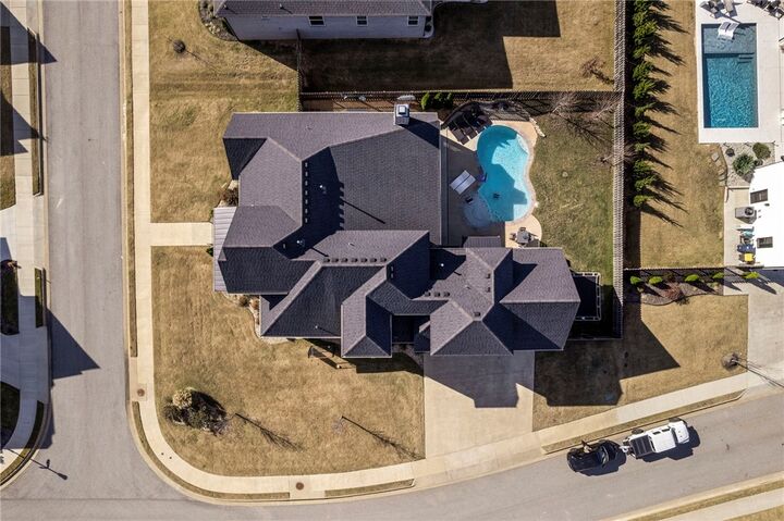 Property Photo: 8001 W Bancroft Street AR 72758