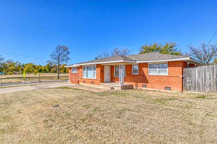 Property Photo:  3831 NW Bell Avenue  OK 73505 
