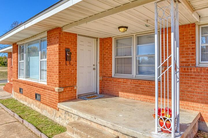 Property Photo:  3831 NW Bell Avenue  OK 73505 